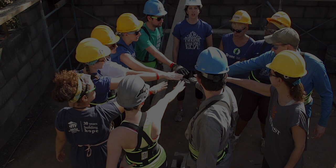 Kentucky Habitat volunteers on a build site